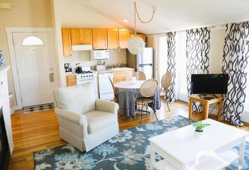 An English Garden Bed & Breakfast