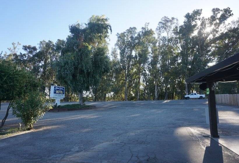 Blue Gum Motel