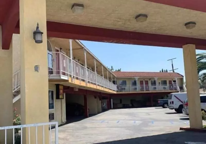 Budget Inn Motel