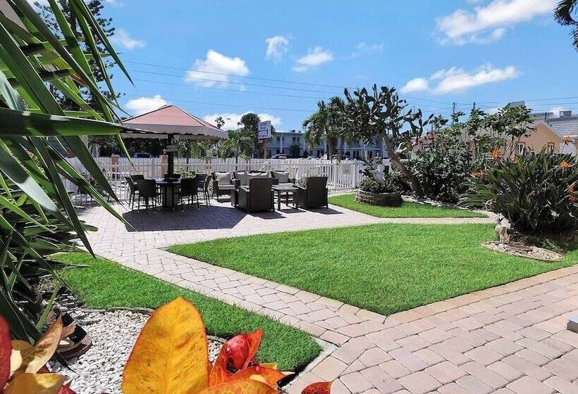 Carlton House Motel And Suites