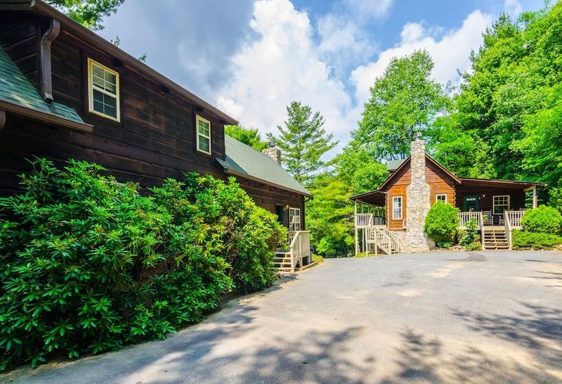 Highland Hills Motel & Cabins