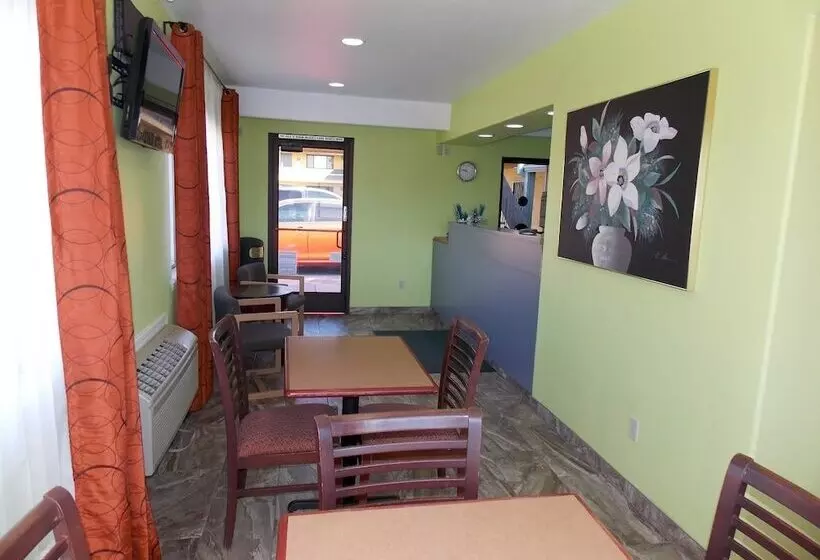 هتل Apex Inn