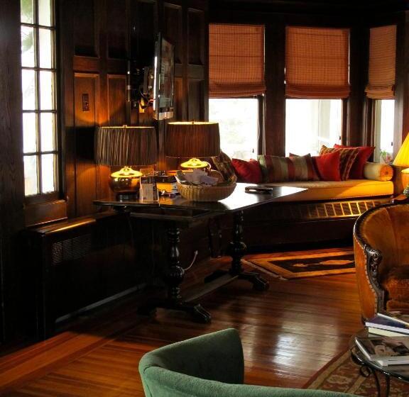 酒店 Hilltop House Bed & Breakfast