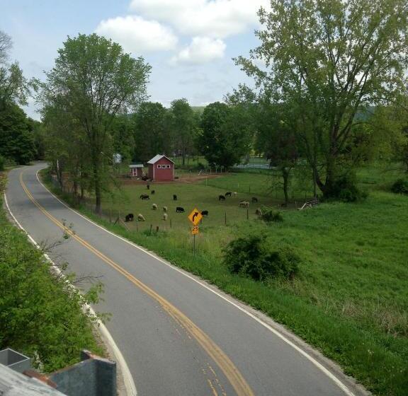 酒店 Hilltop House Bed & Breakfast