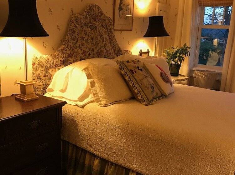 酒店 Hilltop House Bed & Breakfast