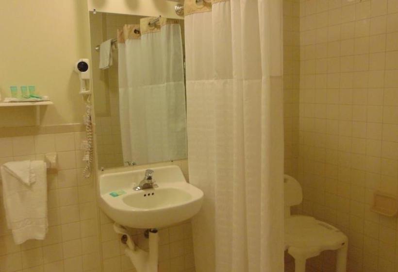 فندق Oceanside Lodge