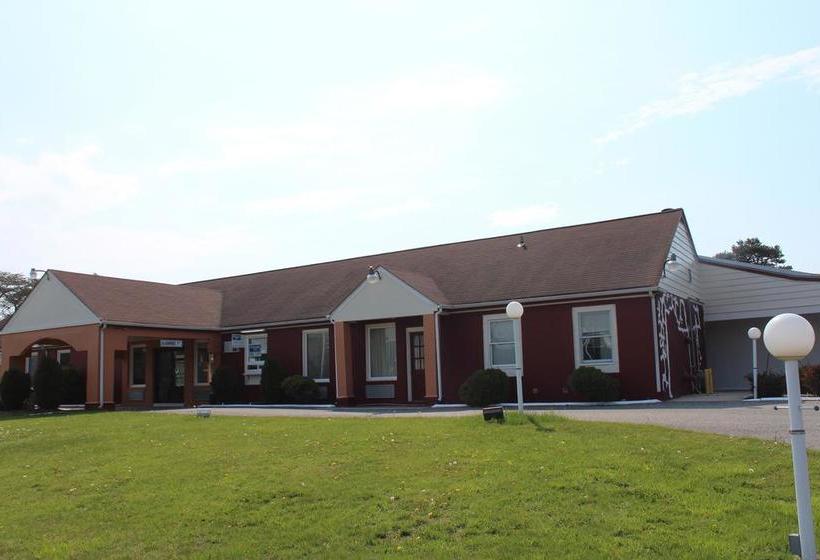 فندق Oceanside Lodge