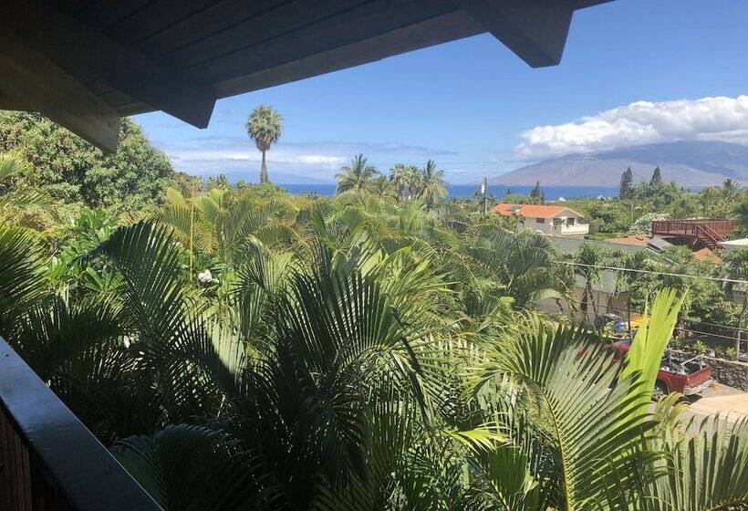 Maui What A Wonderful World Bed & Breakfast