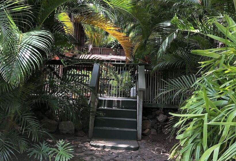 Maui What A Wonderful World Bed & Breakfast