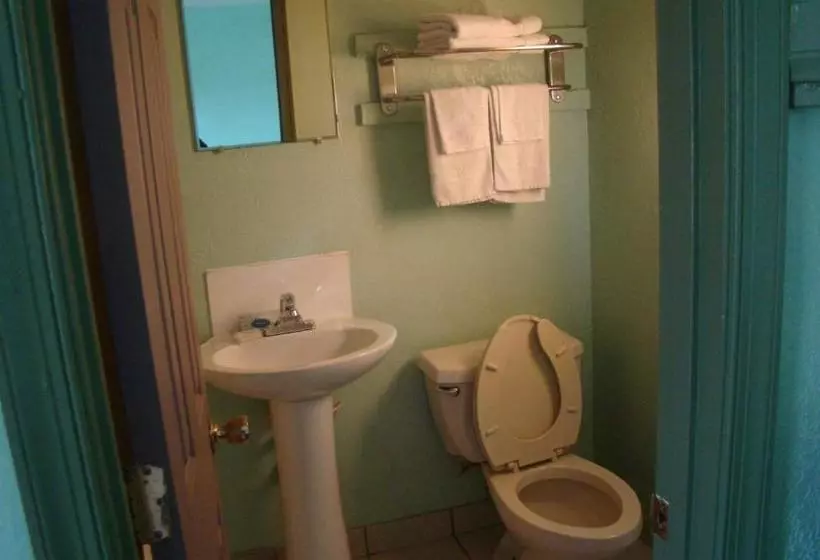モーテル Budget Inn Mount Airy
