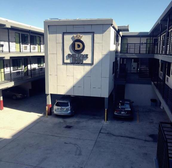 汽车旅馆  Deluxe Inn Hawthorne/ Lax