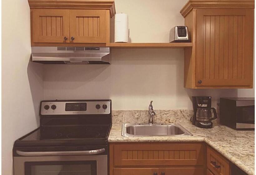 فندق على الطريق Harbour Inn