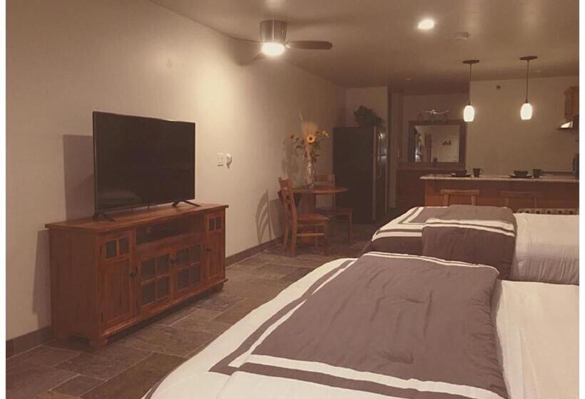 فندق على الطريق Harbour Inn