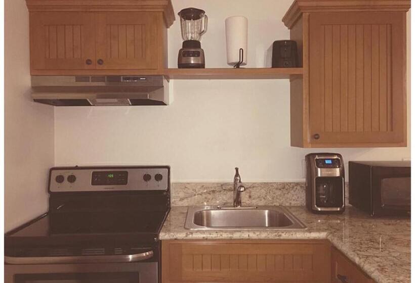 فندق على الطريق Harbour Inn