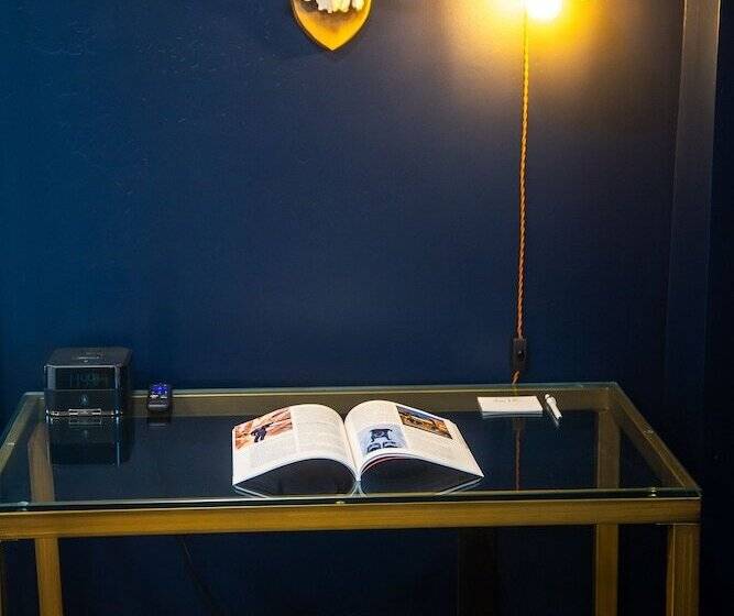 모텔 The Hotel Melrose