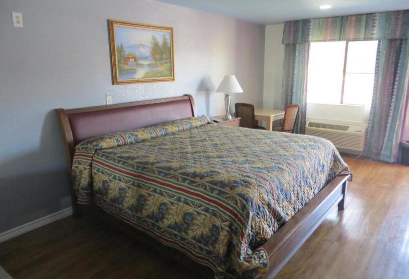 מוטל Mustang Inn And Suites