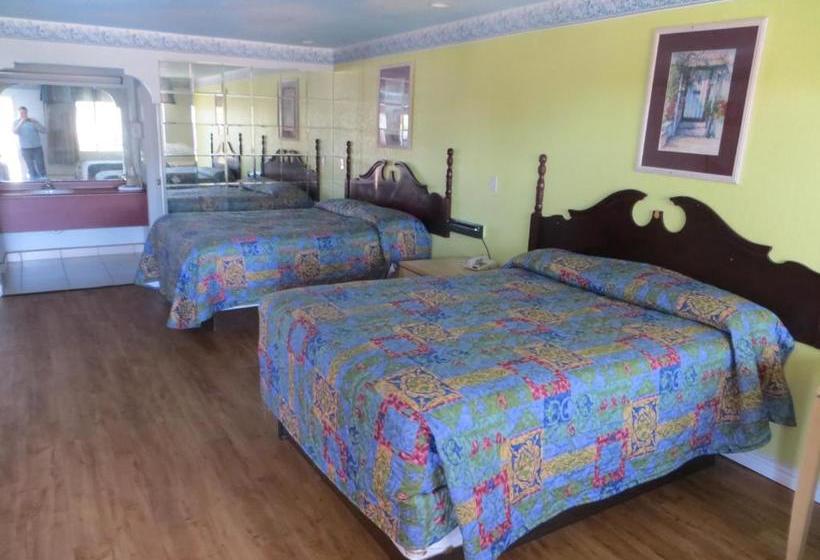 מוטל Mustang Inn And Suites