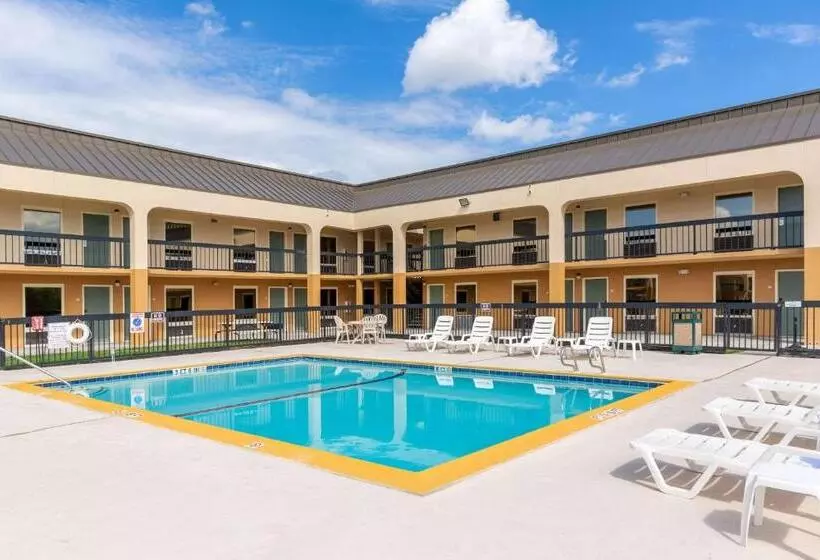 Motelli Quality Inn At Arlington Highlands
