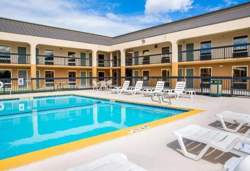 Motelli Quality Inn At Arlington Highlands