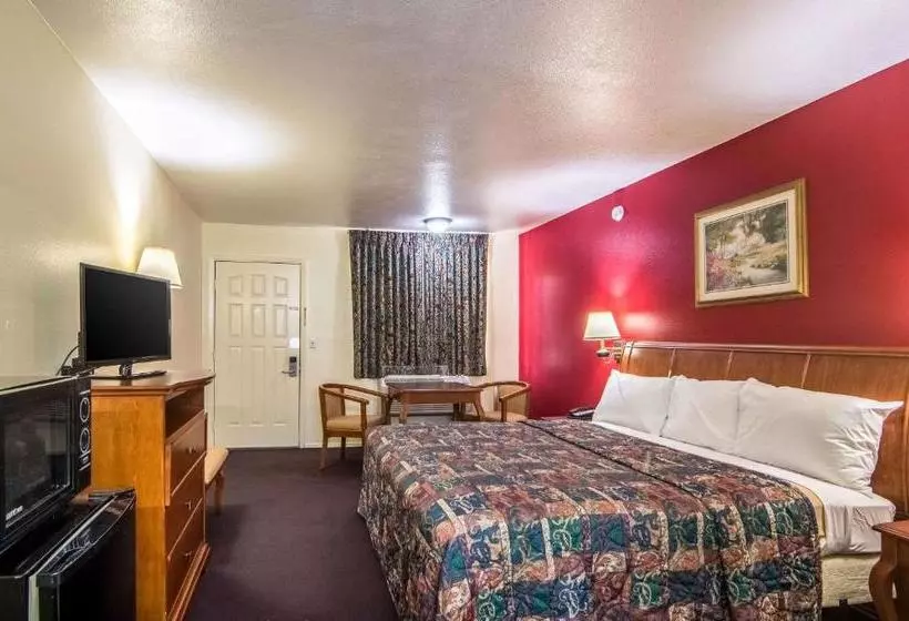 モーテル Rodeway Inn