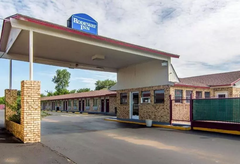 モーテル Rodeway Inn