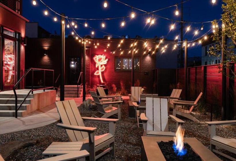 모텔 The Hotel Melrose