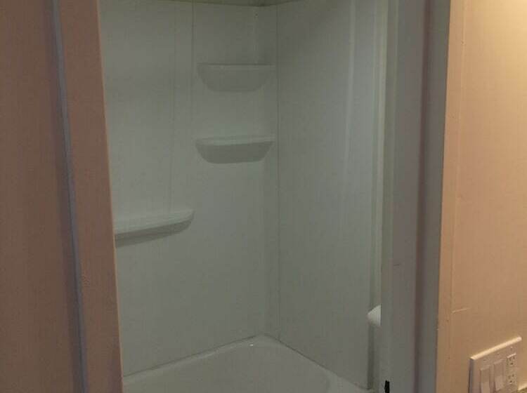 Мотель Travel Inn & Suites