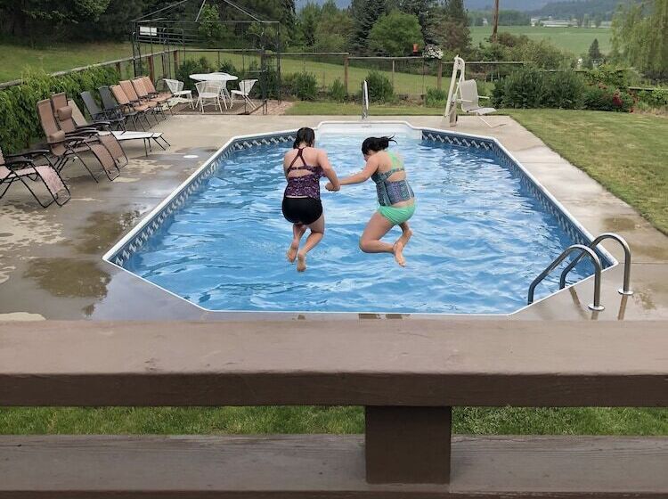 إقامة Northside School Bed & Breakfast