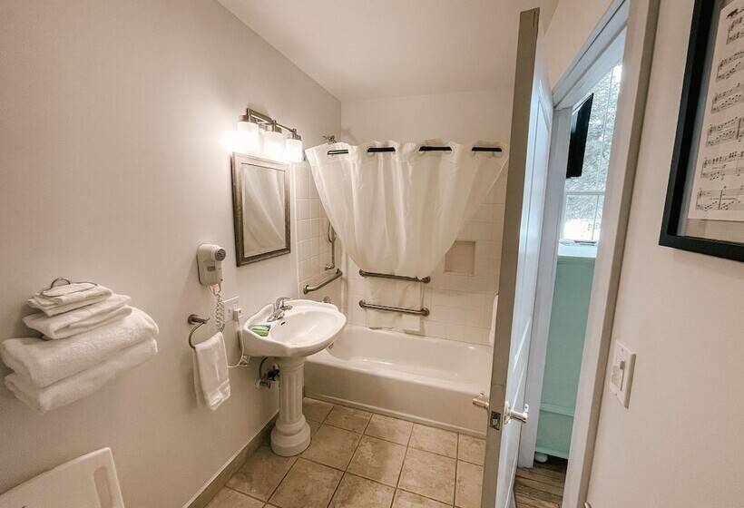 إقامة Northside School Bed & Breakfast