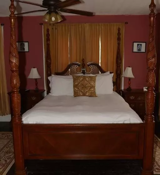 The Londoner Bed & Breakfast