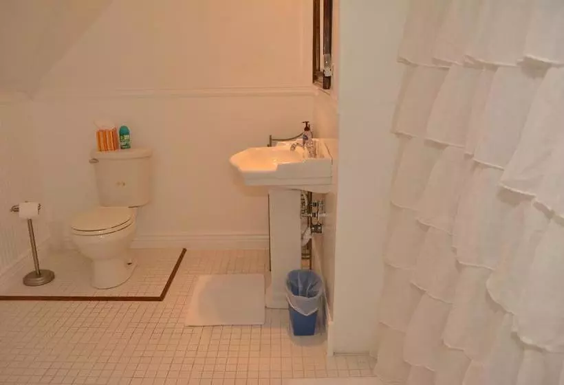 The Londoner Bed & Breakfast