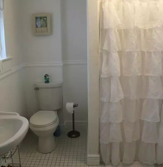 The Londoner Bed & Breakfast