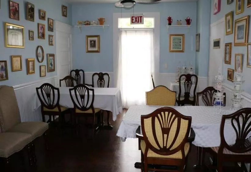 The Londoner Bed & Breakfast