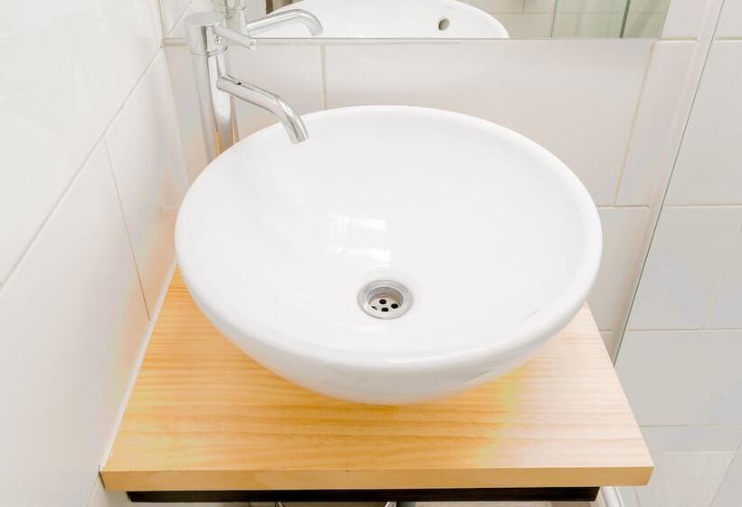 هتل Casa Baquedano