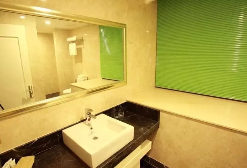 Hotelli Greentree Eastern Rizhao Rongan Shuimuqinghua