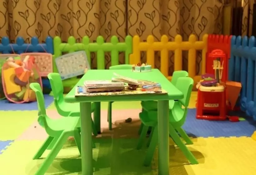 Hotelli Greentree Eastern Rizhao Rongan Shuimuqinghua