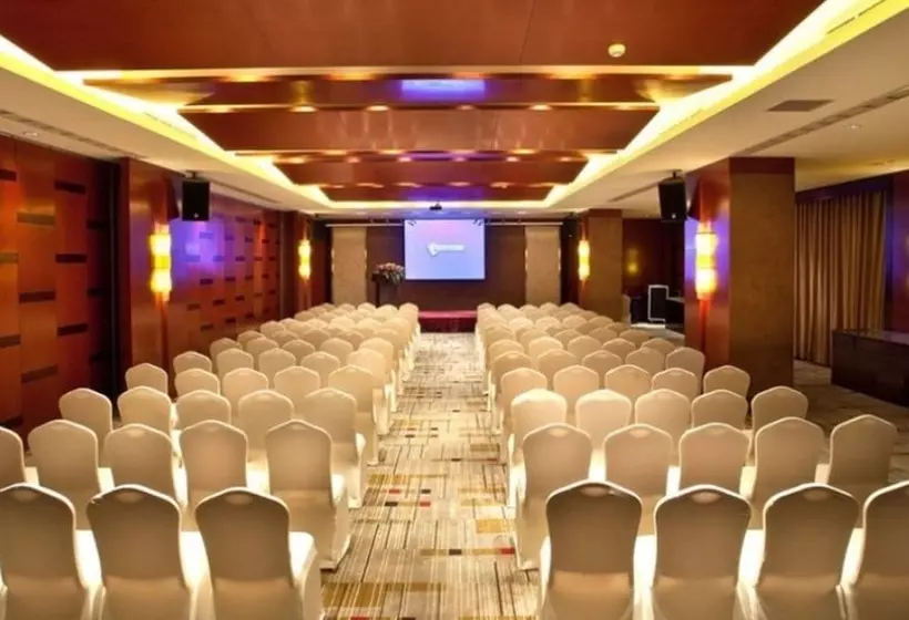 Hotelli Greentree Eastern Rizhao Rongan Shuimuqinghua