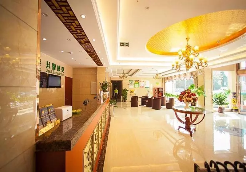 Hotelli Greentree Inn Anhui Wuhu Yinhunorthroad Fangte World Resort South Gate Business