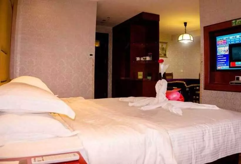 Hotelli Greentree Inn Ganzhou Sankang Temple Darunfa Express