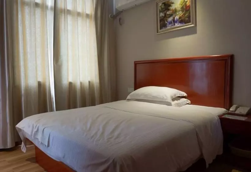 Hotelli Greentree Inn Ganzhou Sankang Temple Darunfa Express