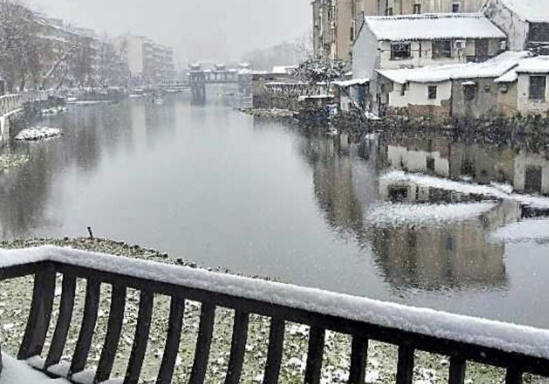 فندق Greentree Inn Huzhou South Street Chaoyin Bridge Business