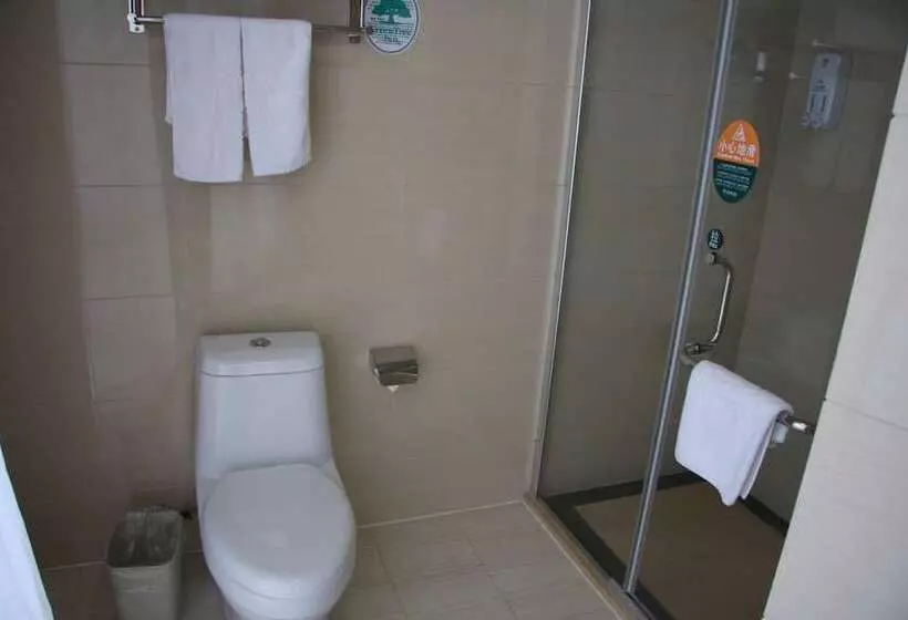 Hotelli Greentree Inn Shanghai Songjiang Wanda Plaza Rongm