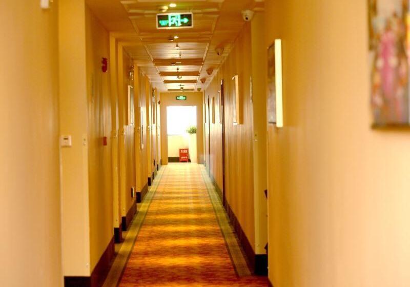 בית מלון כפרי Greentree Inn Shanghai Songjiang Wanda Plaza Rongm