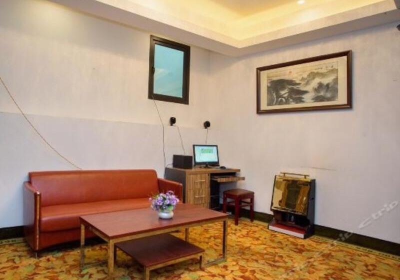 Hotel Greentree Inn Shanghai South Railway Station Xujiahui Stadium Subway Station Shell