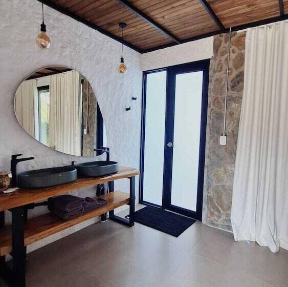 ベッドアンドブレックファースト Colores De La Sierra