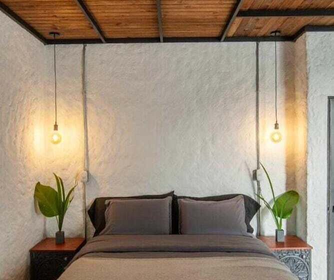 ベッドアンドブレックファースト Colores De La Sierra