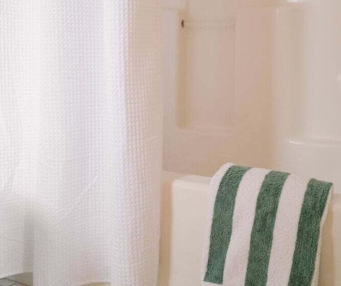 فندق Oak Knoll Unit 8 #2406