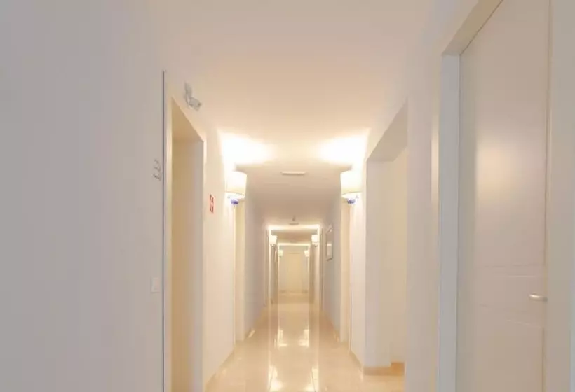 Aamiaismajoitus (B&B) Cala La Luna Resort