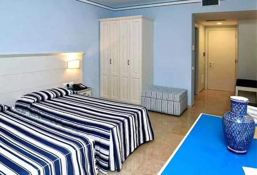 Aamiaismajoitus (B&B) Cala La Luna Resort