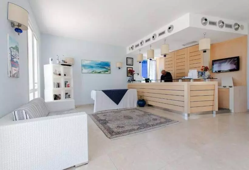 Aamiaismajoitus (B&B) Cala La Luna Resort